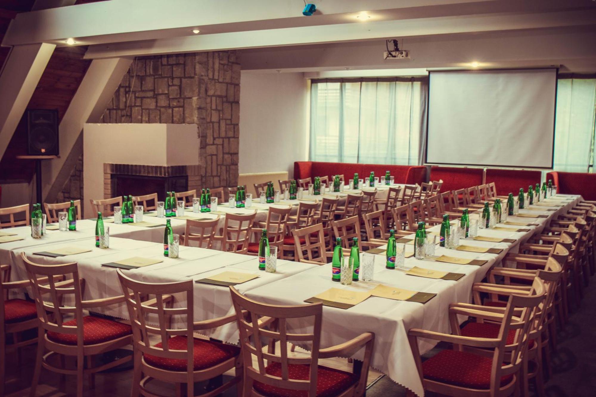 Esprit Hotel 3*